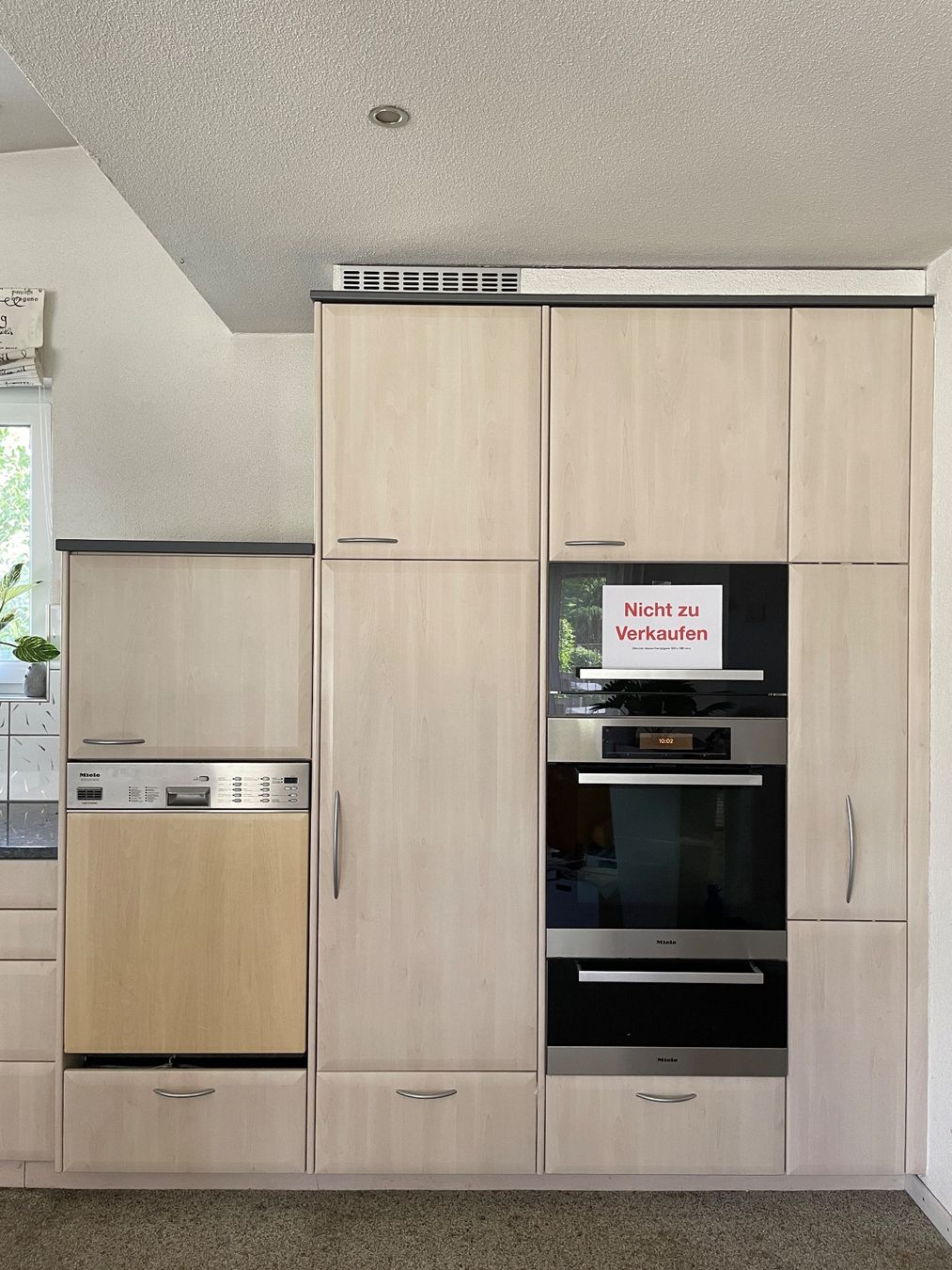Cucine complete: Grosse Einbauküche mit Granitabdeckung und Miele Geräten – Usato da Wangen an der Aare venduto da PinaF8 2