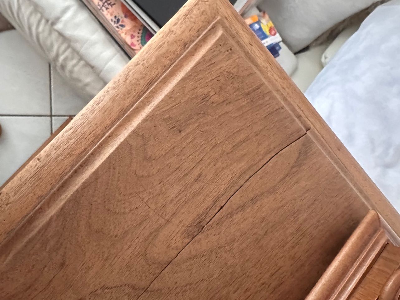 Vetrine: Holz Vitrine mit Gebrauchsspuren – Usato da Thörigen venduto da Molise76 2