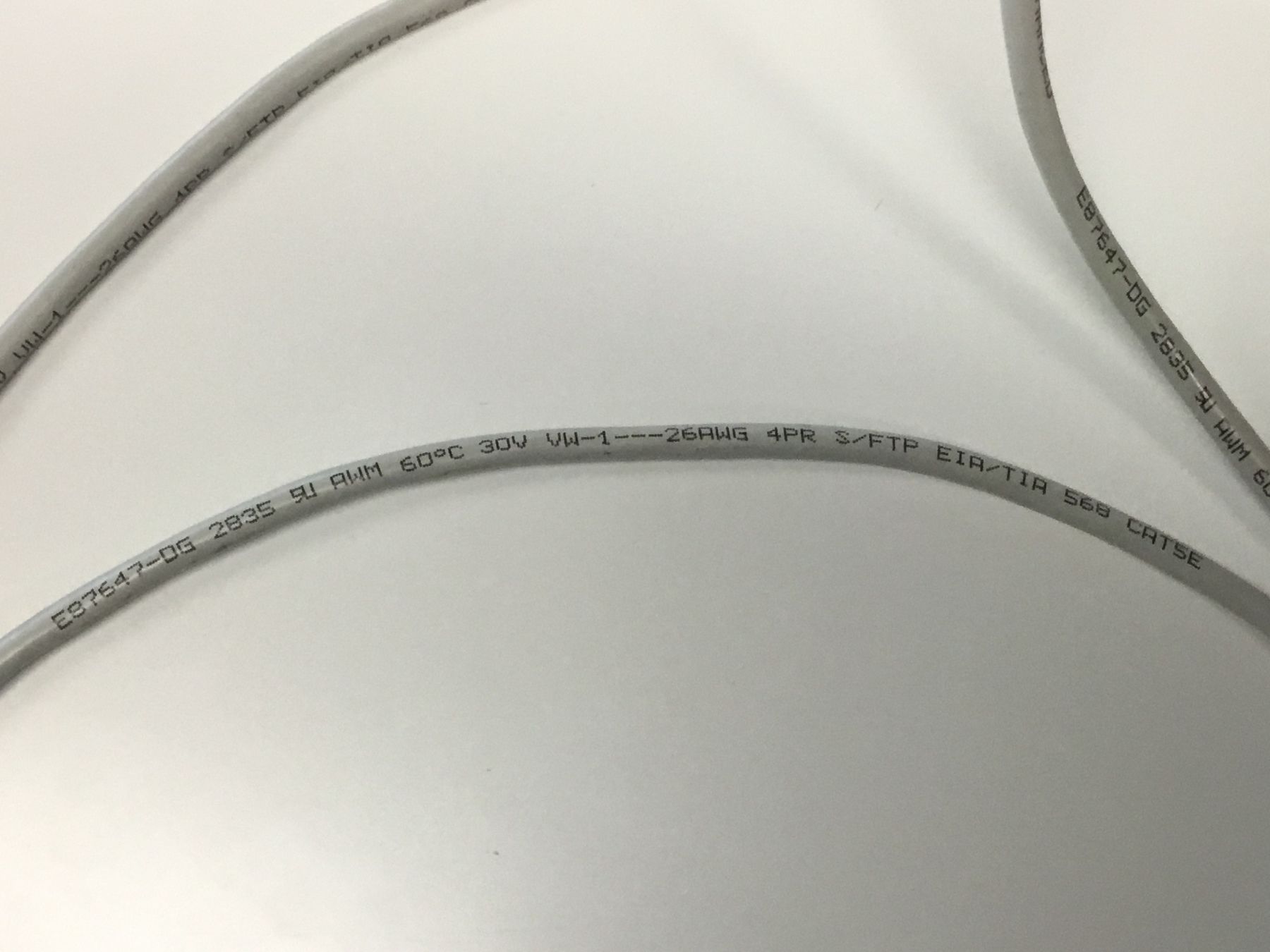 Cavi: LAN Kabel Cat 5e 5m Gigabit – Usato da Schlieren venduto da 2nd-Life 3