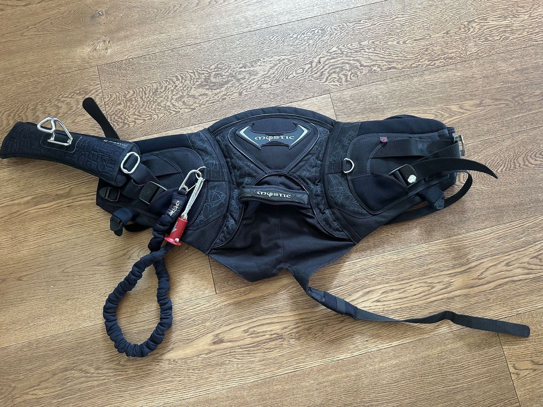 Mystic Sport dell'aria & Aquiloni: Mystic Sitz Trapez Gr. M – Usato da Luzern venduto da sie_sam