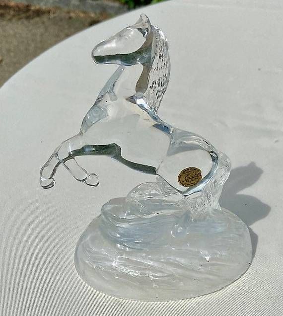 Statuette: 1970s Cristal d'Arques Pferd Statue – Usato da Zollikon venduto da LouisArmstrong