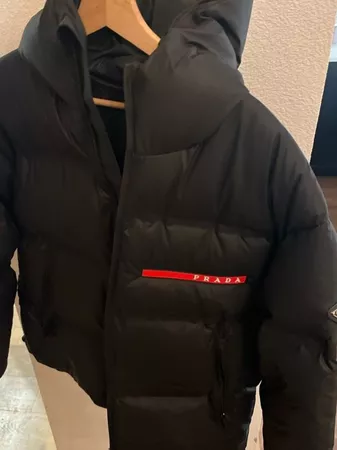 Neuwertige Herren Prada Winterjacke Schwarz (Size M)