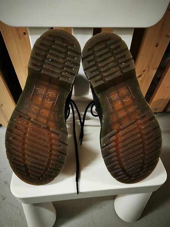 Scarpe da donna: Dr Martens Gr 37 – Usato da Winterthur venduto da Lariza 1