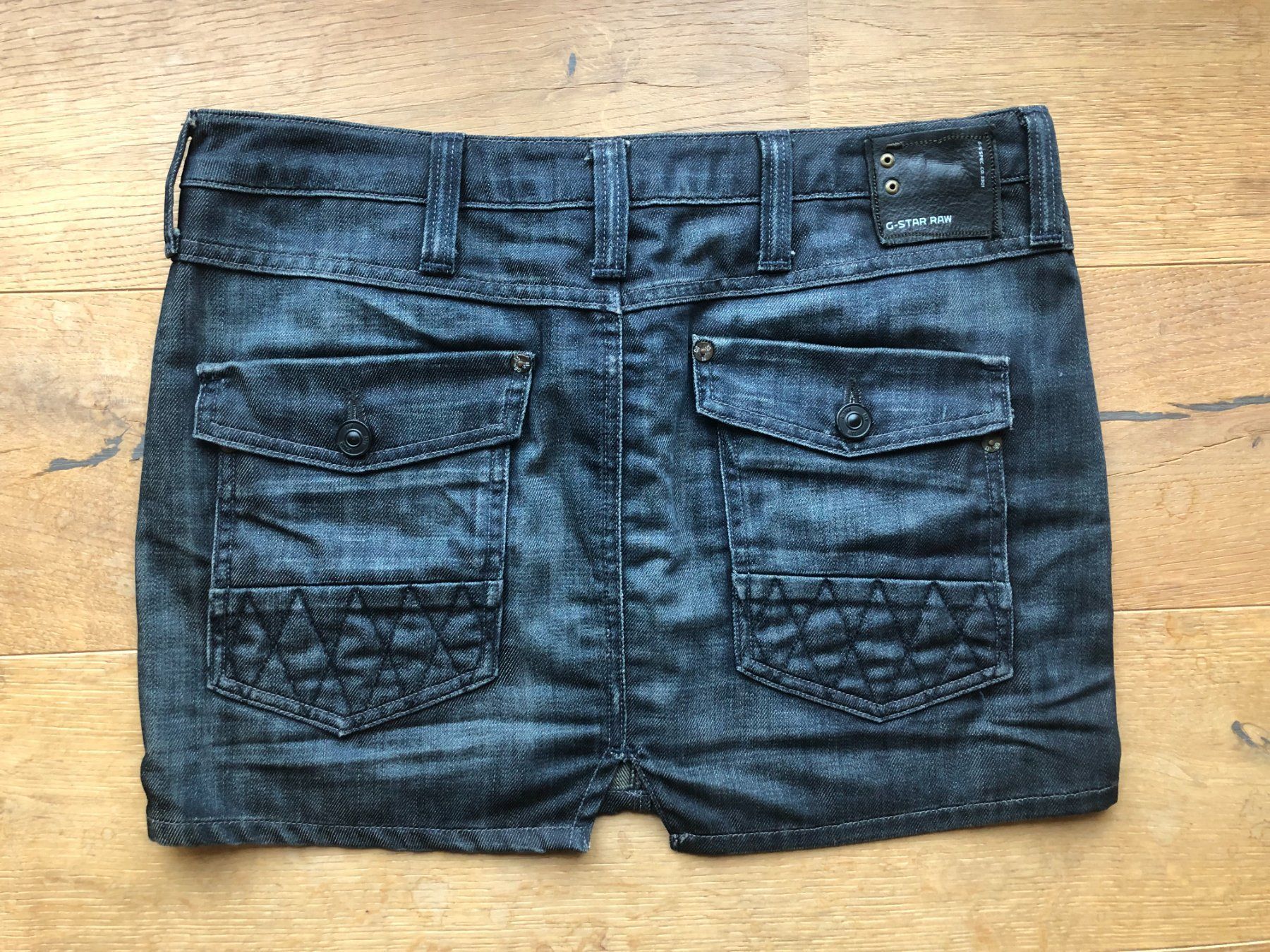 G-Star Gonne: Damen- Mini- Jeansrock G- STAR RAW 31 – Nuovo (secondo la descrizione) da Grub AR venduto da DukeStatham 2