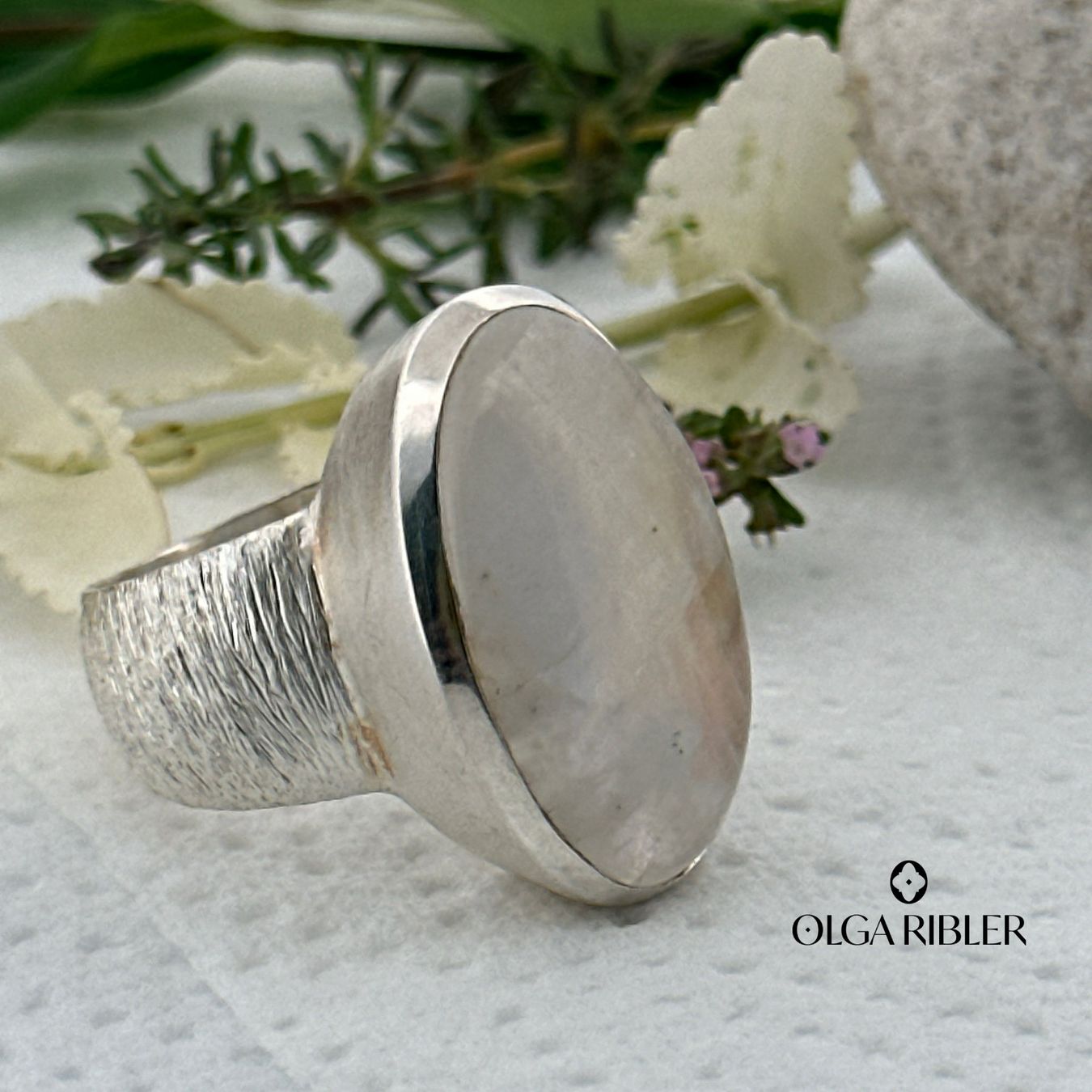 Olga Ribler Bagues: Mondstein Silber Ring 925 Grösse 58 – Neuf (Voir description) à Luzern par Schmuckoutlet 1