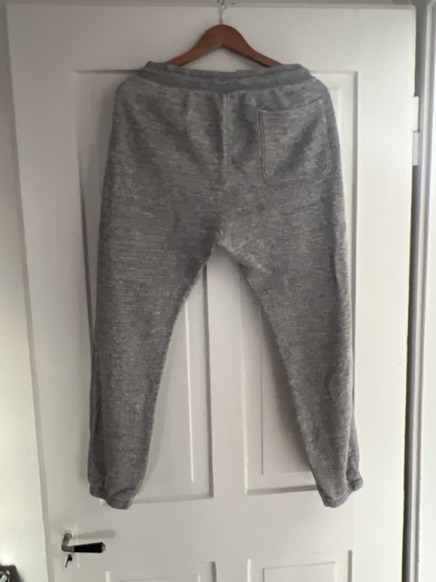 Nike Pantalons: Nike Jogginghose  – D'occasion à Biel/Bienne par Sev.mart 2