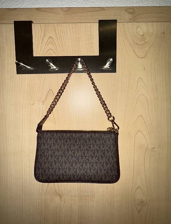 Taschen für Damen: Michael Kors Jet Set Tasche in braun – Gebraucht aus Balgach von lea_2rbr 1