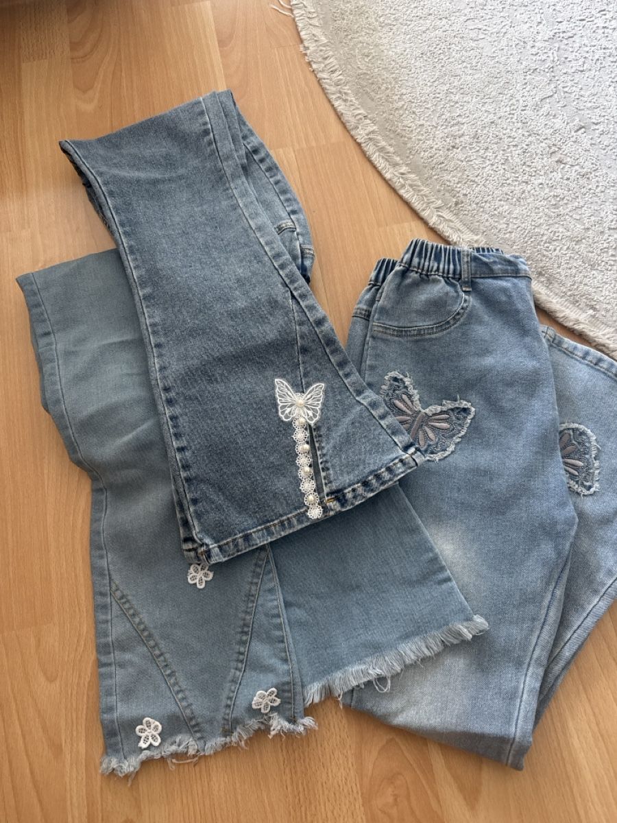 Pantaloni: Jeans Mädchen Grösse 150 hellblau mit Applikation – Usato da Oberengstringen venduto da genita2279