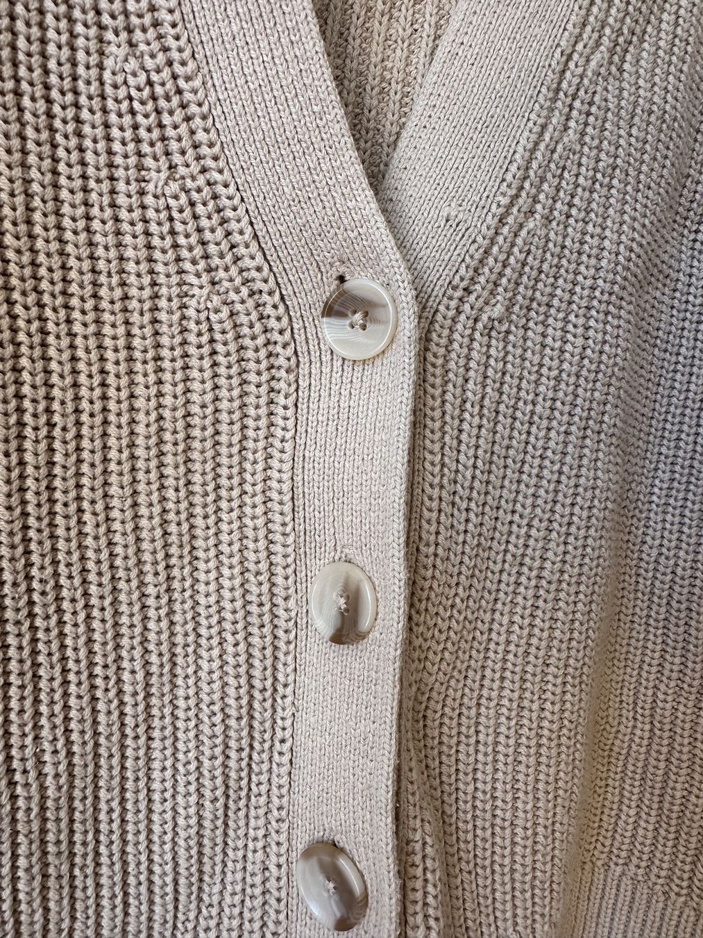 H&M Maglioni & Felpe: Strickjacke Baumwolle in beige – Usato da Zürich venduto da fisch0 1