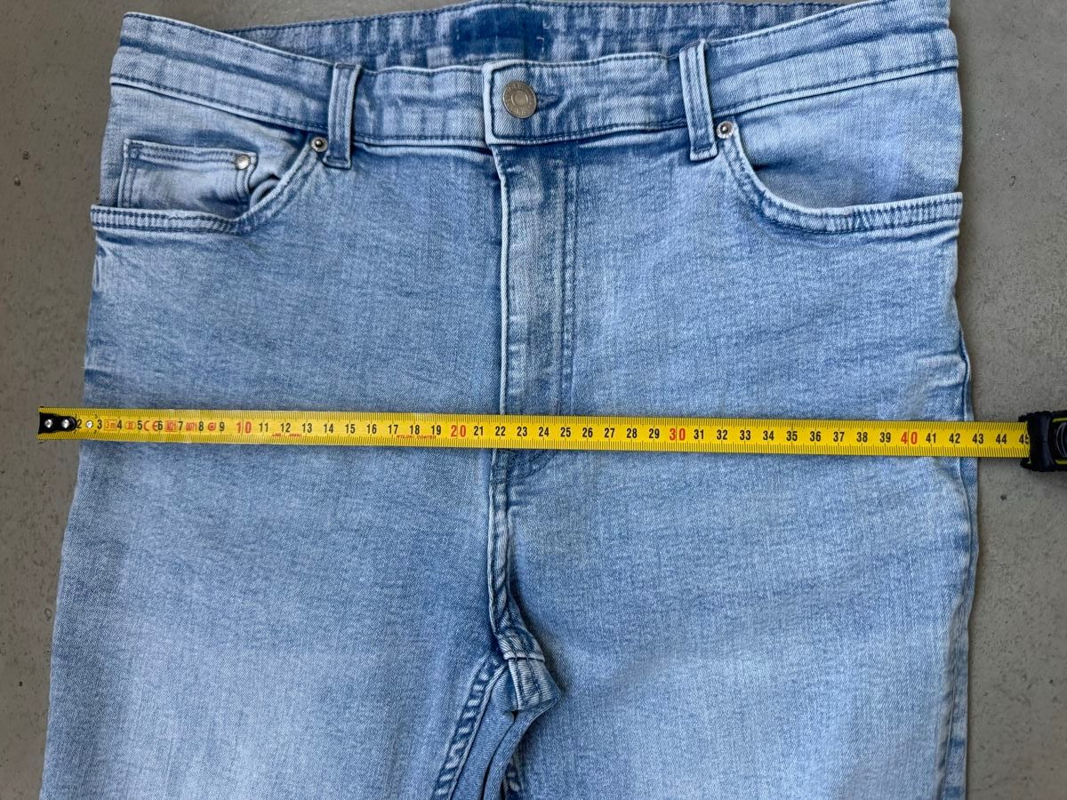 H&M Jeans: Damen Jeans hellblau Grösse 40 Bundmass 44 cm – Usato da Neuhausen venduto da rom_zrr2 2