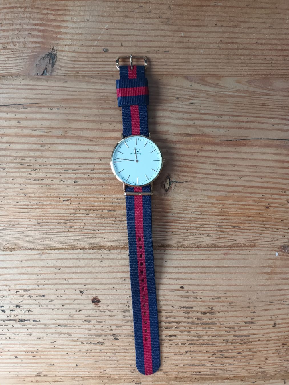 Daniel Wellington Orologi: Montre Daniel Wellington – Usato da Liebefeld venduto da undercoverlogic 1