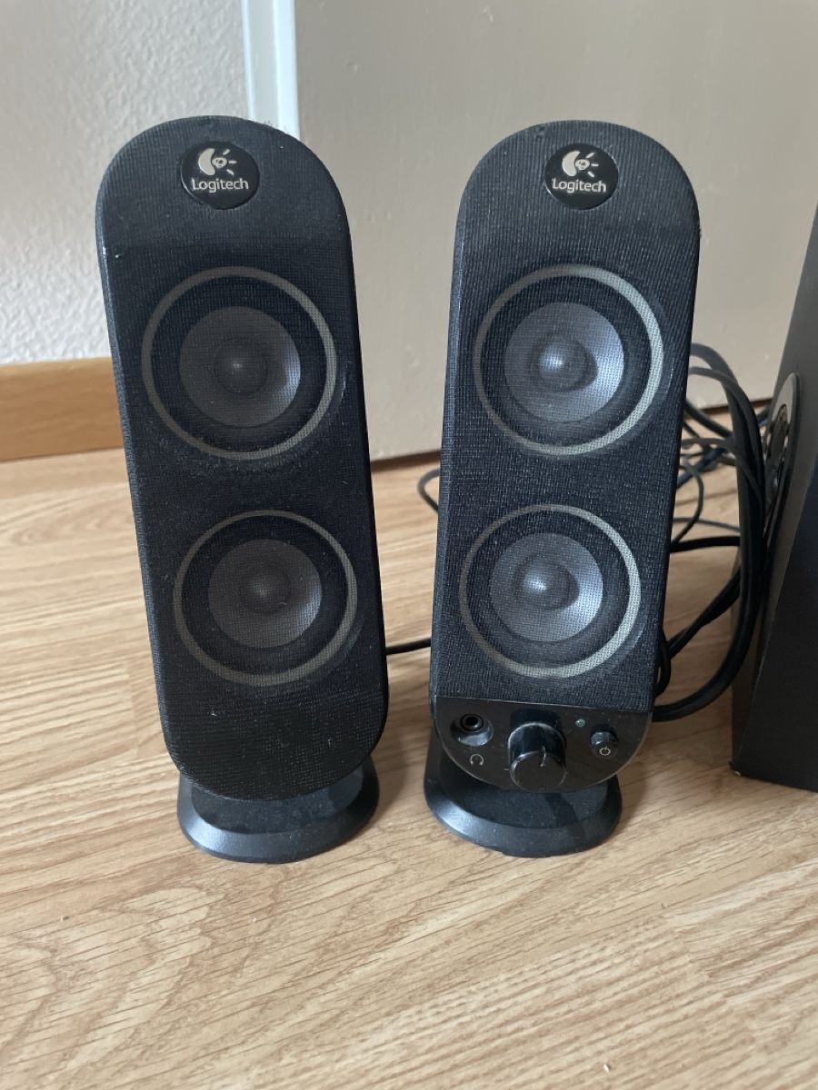 Logitech Casse acustiche: PC Lautsprecher Subwoofer Set – Usato da Zürich venduto da hei_2jpv 1