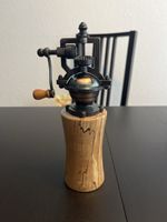 Manuelle Pfeffermühle rustikal