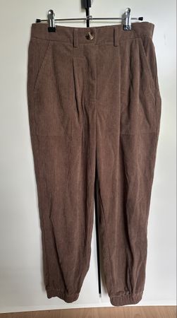 Hose Cord Braun Grösse S