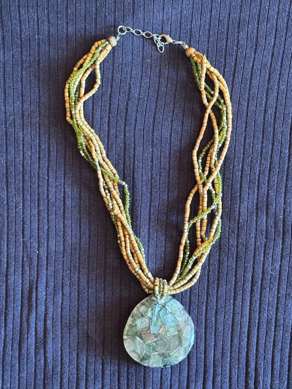 Catenine: Boho- oder Ethnoschmuck Halskette England 80er Jahre – Usato da Grabs venduto da Dekostuebli 2