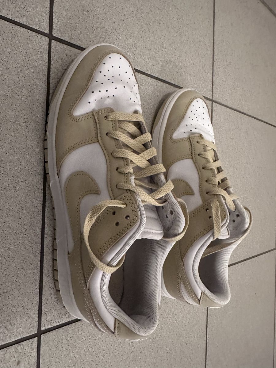 Nike Scarpe da uomo: Nike Dunk Low, Gr. 43, Beige/Weiss – Usato da Schaffhausen venduto da Flurin2000 1