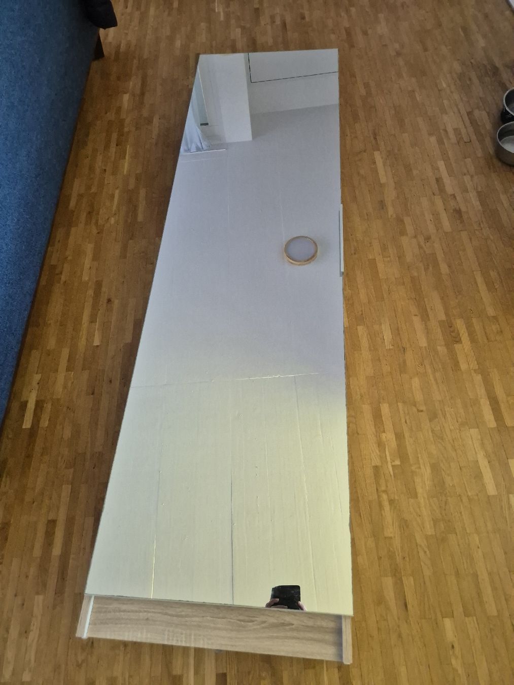 Scaffali: Wall mounting shoe shelf with full size mirror door. – Usato da Zürich venduto da lie_6mdx