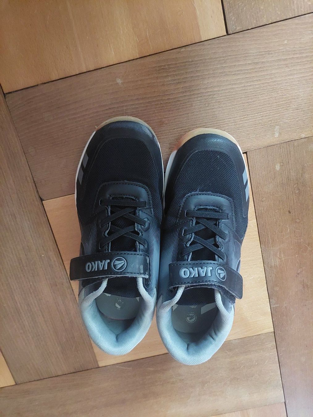 Jako Schuhe für Jungen: Jako Turnschuhe Grösse 36 – Gebraucht aus Beckenried von Havacola 1