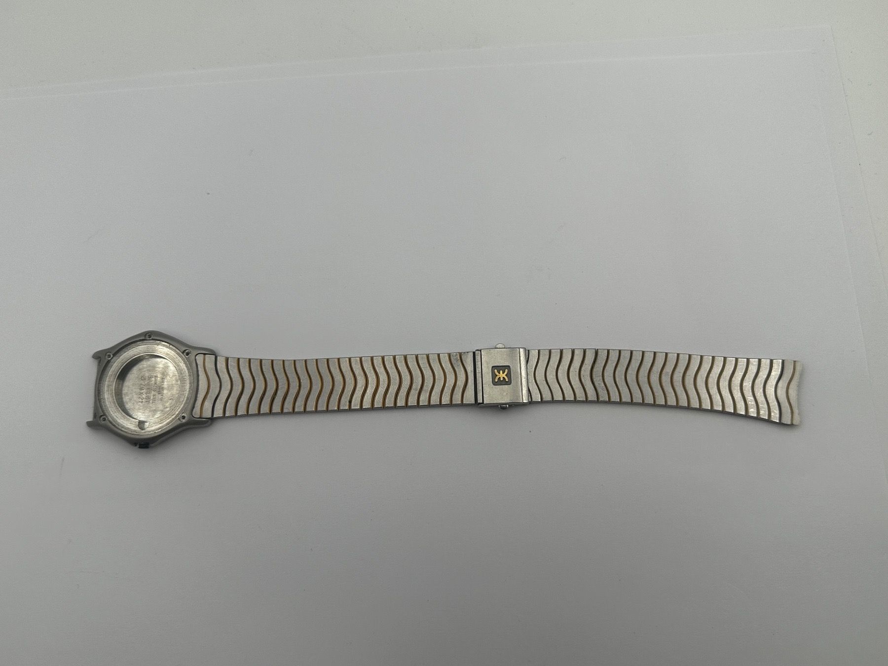 Ebel Uhren: Ebel Sport Classic Wave Gehäuse mit Band ref: 184909 – Gebraucht aus Brüttisellen von AlphaOmega05 2