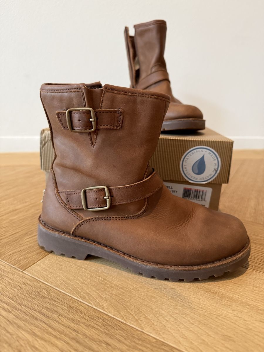 Ugg Scarpe per ragazzi: Neuwertige Kinderwinter UGG Boots Braun Gr. 32 – Usato da Hergiswil NW venduto da Labello01 1