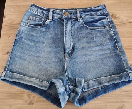 Shorts Jeans Tally Weijl Gr. 36