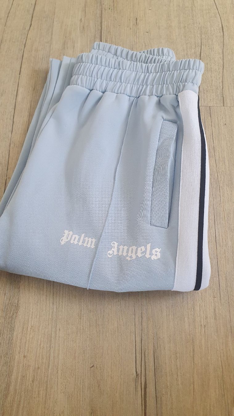 Palm Angels Pantaloni: Palm Angels Jogger gr. S-M – Nuovo (secondo la descrizione) da Hünibach venduto da tommy_gunn