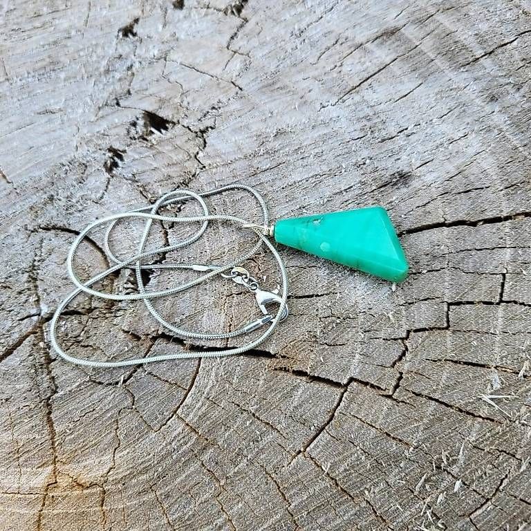 Catenine: Collana  in crisoprasio  verde opalizzato – Usato da Sessa venduto da mau_lm9q 1