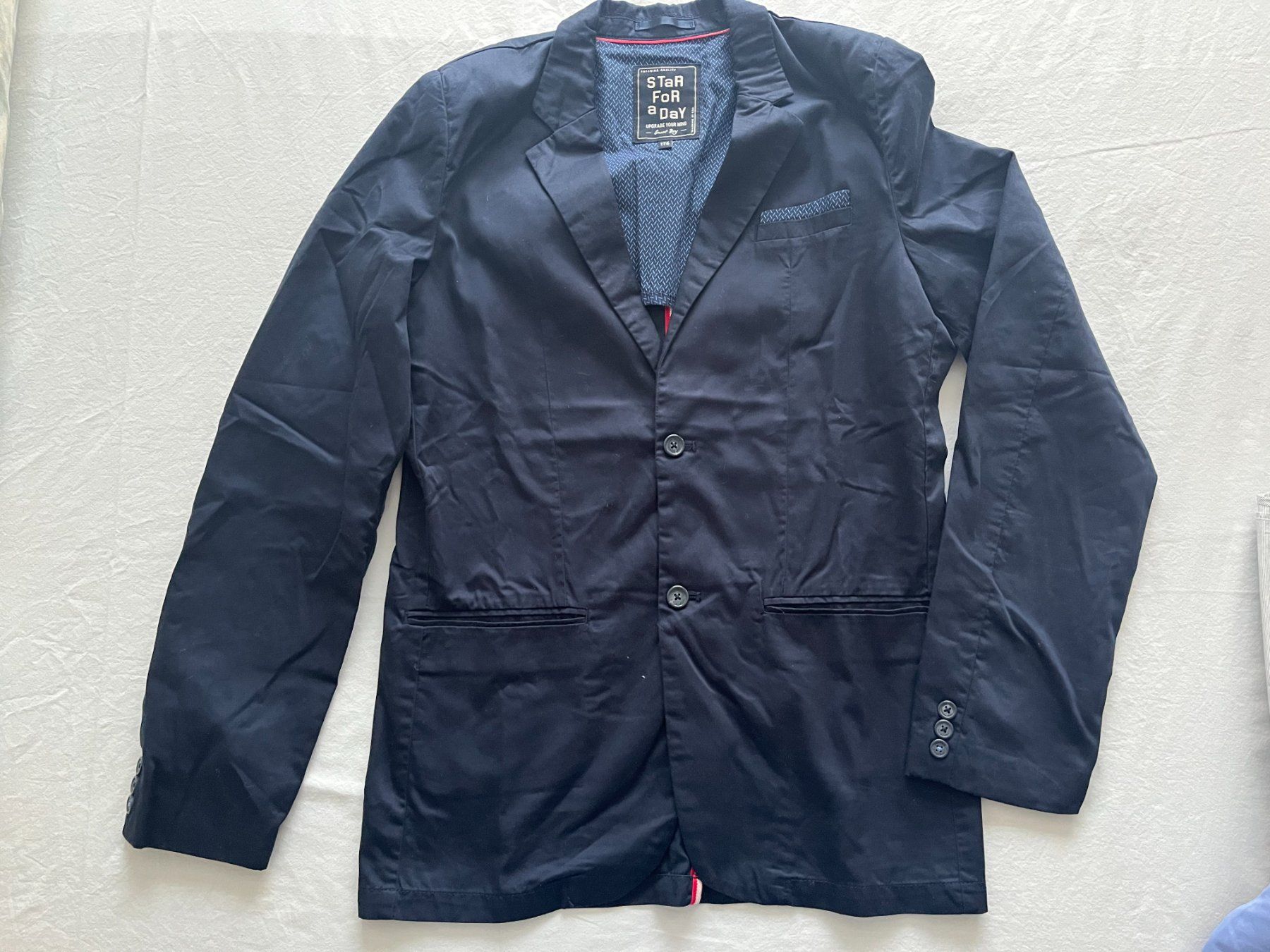 Lotti & Set di vestiti: Knaben Sommerpaket - Set Grösse 170/176 – Usato da Jona venduto da Flexer02 1