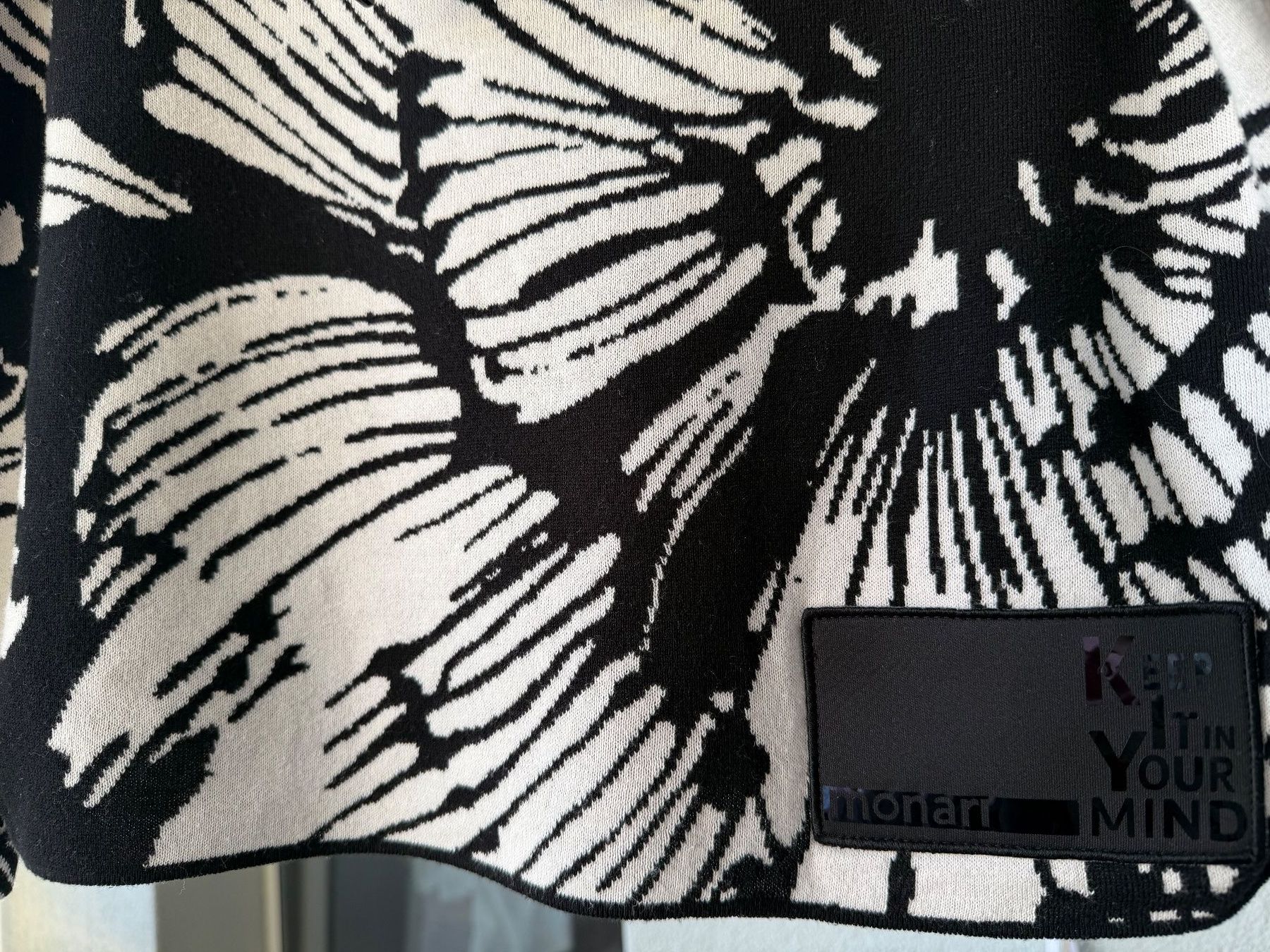 Monari Maglioni & Felpe: Monari Strickpullover Flower-Design schwarz-weiss/36 – Nuovo (secondo la descrizione) da Berneck venduto da Ordnung2021 6