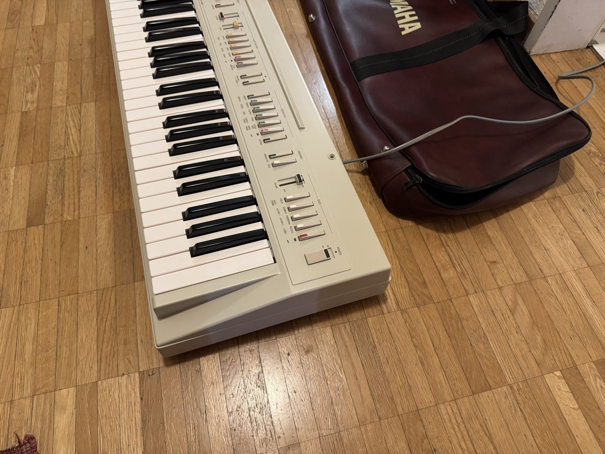 Yamaha Musikinstrumente: Yamaha ps30 keyboard – Gebraucht aus Zunzgen von milesdavis76 7