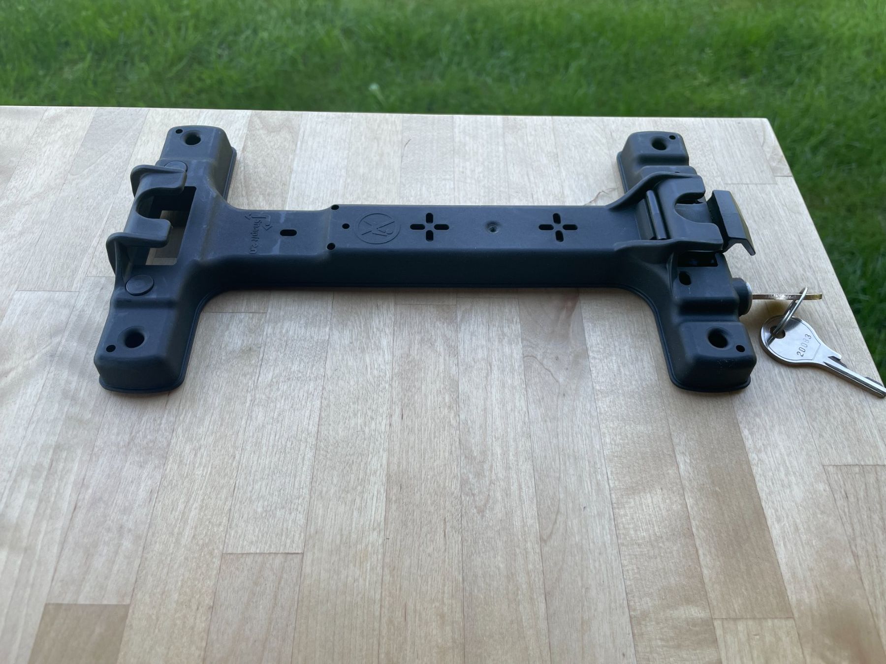Lecteurs & Adaptateurs: Racktime Snapit 2.0 Adapter / mit Schloss – Neuf (Voir description) à Schmerikon par die_8b8m 2