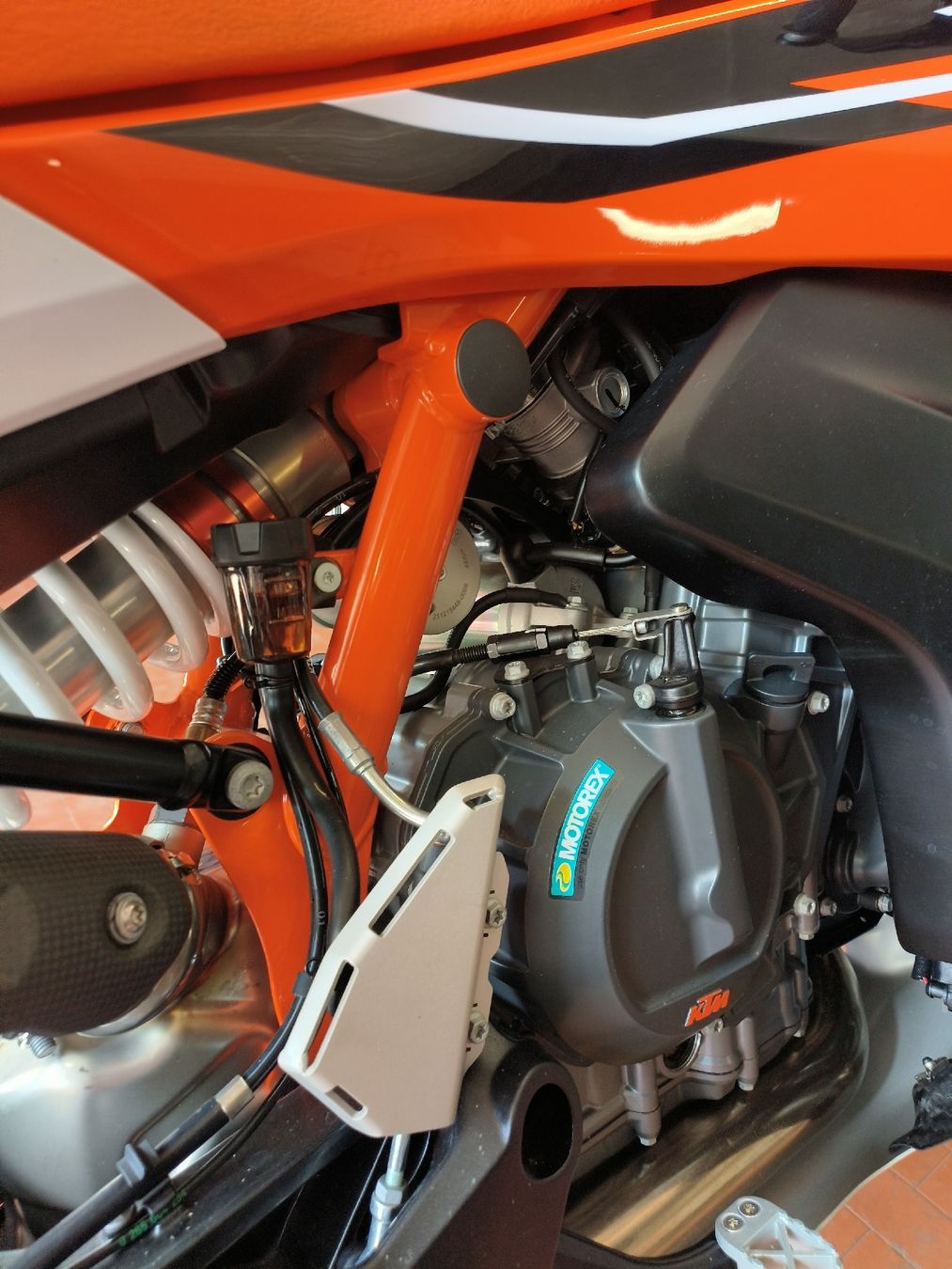 KTM Enduro: KTM 890 ADVENTURE R Rally  – Neu (gemäss Beschreibung) aus Curio von mic_g2fq 5