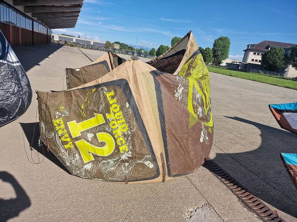 Kite: Kite LiquidForce 12m – D'occasion à Mollens VD par SebCestBien