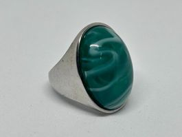 Anello Vintage in Metallo Argentato con Pietra Verde 13/14