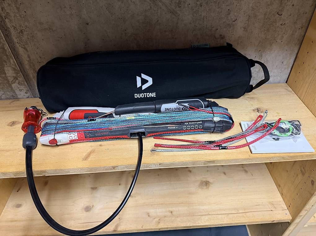 Aquilone: Duotone Klick Bar 2022 neu mit Tasche – Usato da Wettingen venduto da Dobleday 3