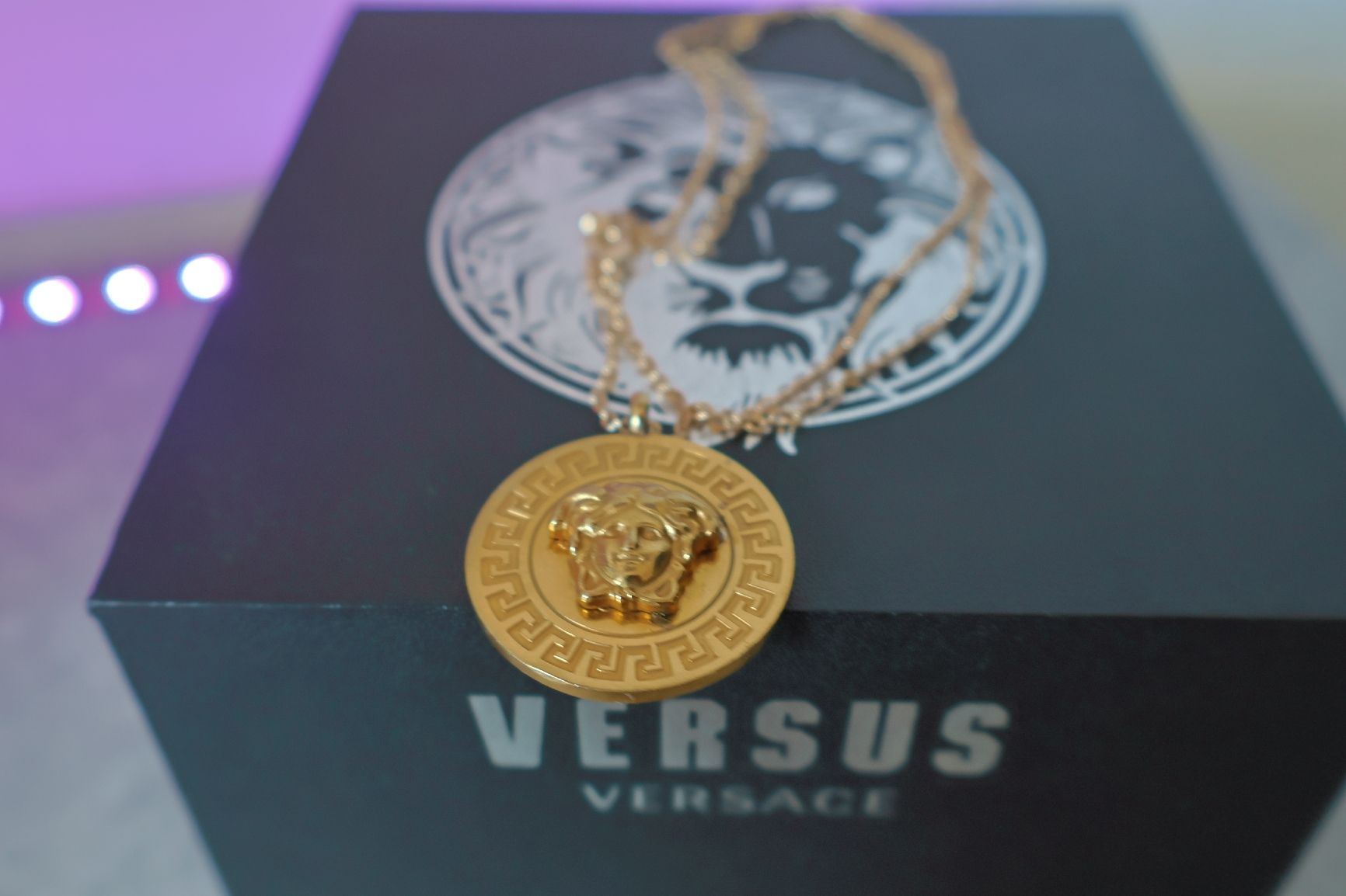 Versace Catenine: Collana Versace  – Usato da Cadenazzo venduto da anelli.andy