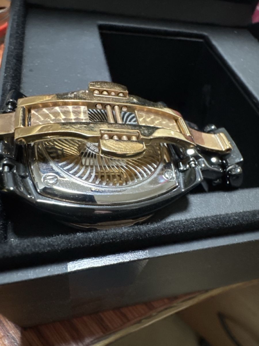 Versace Uhren: Montre céramique Versace quartz – Neu und originalverpackt aus La Chaux-de-Fonds von lida2005 5