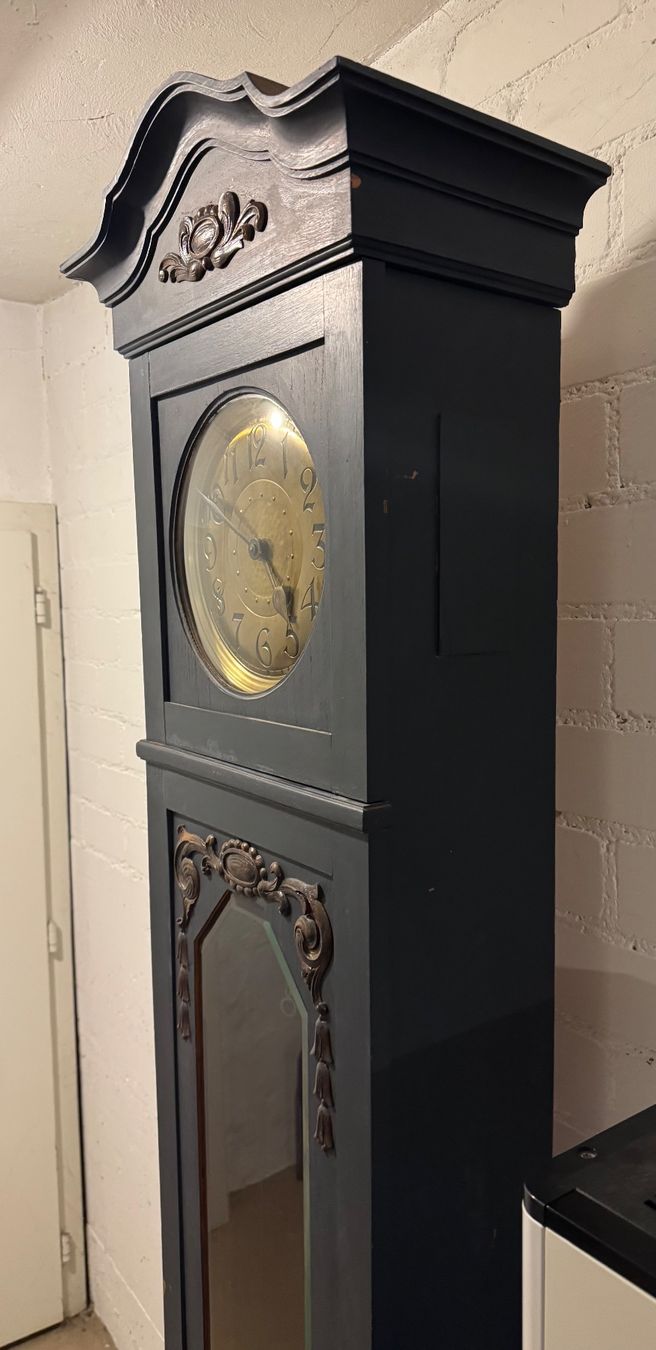 Stand- & Wanduhren: Standuhr – Gebraucht aus Rumendingen von Tschangie 1