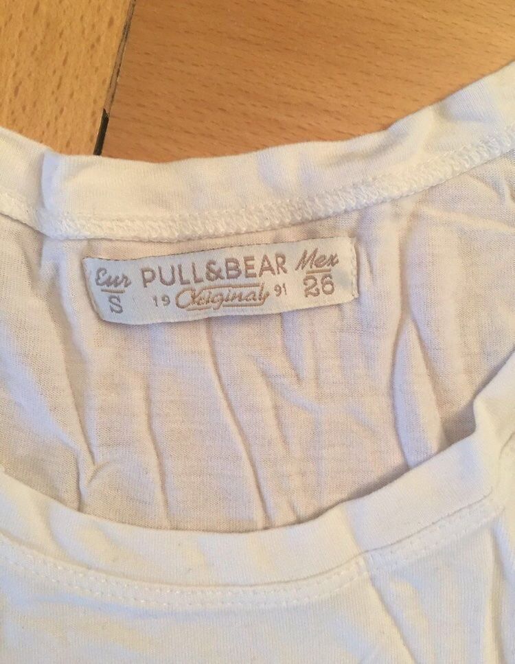 Kleiderpakete: Lot 2 t-shirt Bershka et Pull & Bear – Gebraucht aus Küssnacht am Rigi von CALIFRASQUI 4