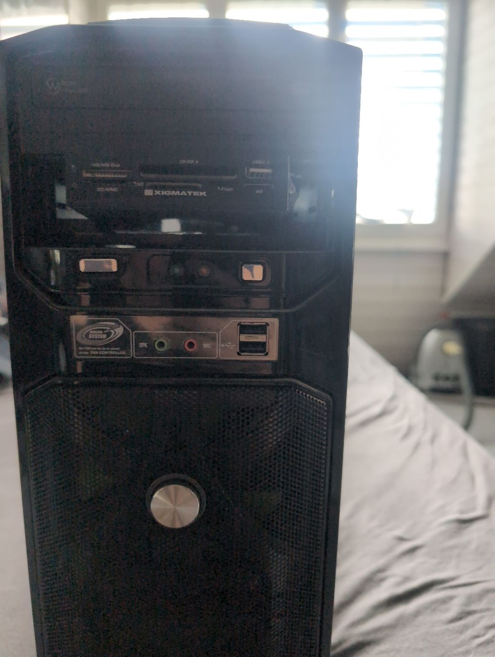 PCs: PC GIGABYTE GZ-G1 plus gebraucht – Defekt aus Fahrwangen von ale_lm78 1