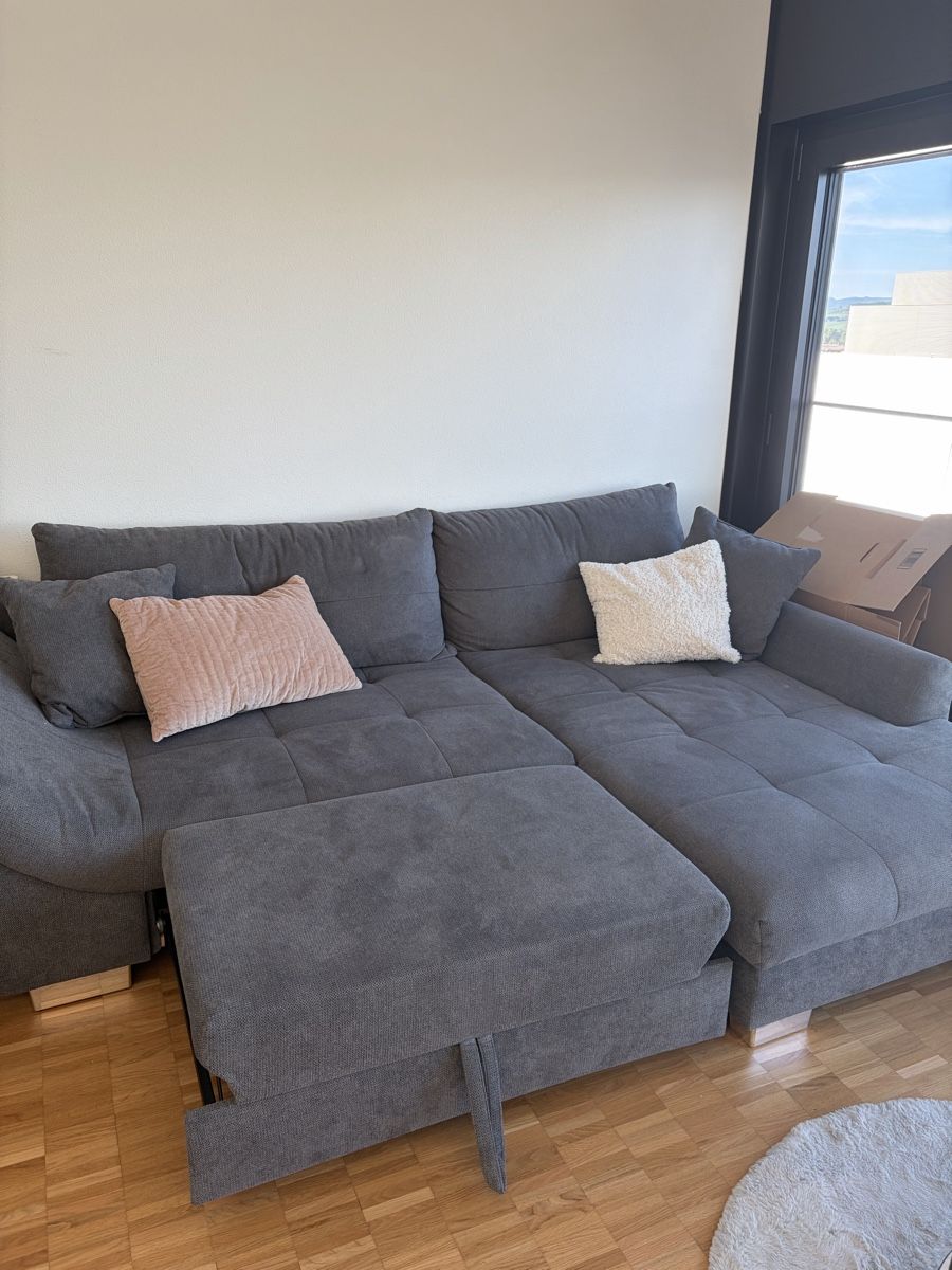 Sofas: Ecksofa grau Stoff Schlafsofa Bettfunktion vorhanden – Gebraucht aus Basel von den_5kvn 1