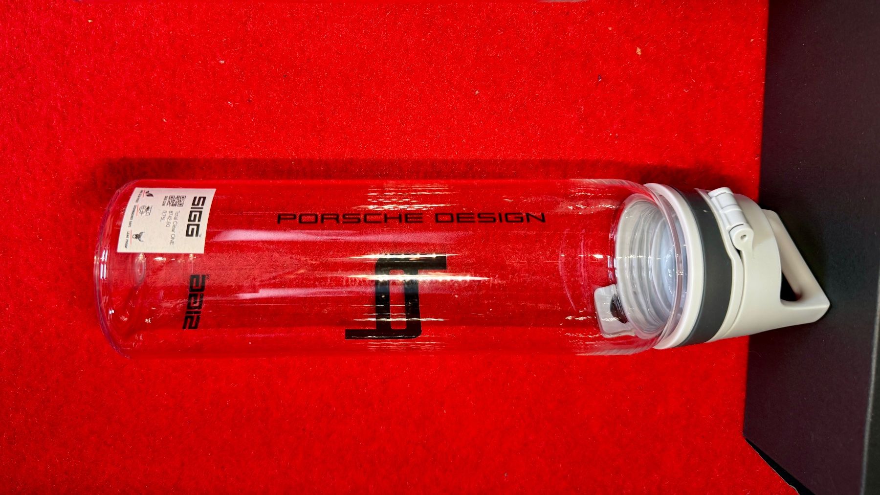 Sigg Gourdes & Thermos: PORSCHE DESIGN Trinkflasche ^total clear^ SIGG Versand 9Fr – Neuf avec emballage d'origine à Heiligenschwendi par Bgb623 4