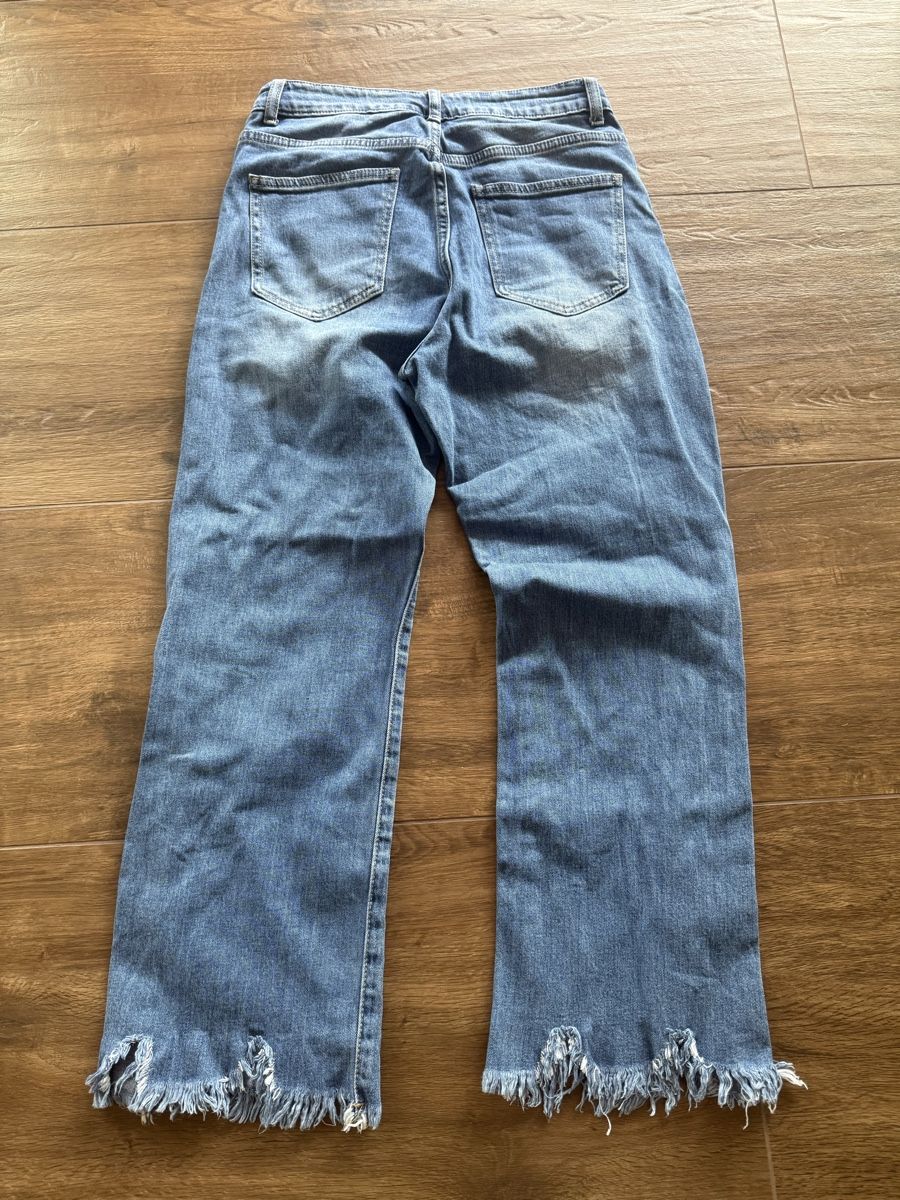 Jeans: Distressed Hem Jeans, Size M – Nuovo (secondo la descrizione) da Glis venduto da lus_sx55 1