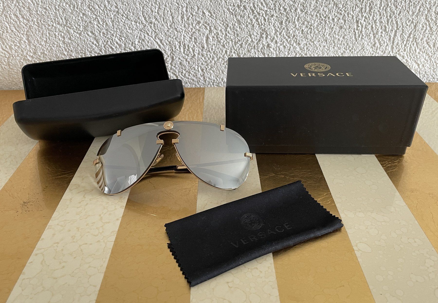 Versace Occhiali & Lenti: Versace Sonnenbrille verspiegelt – Usato da Sins venduto da den_z9gy 7