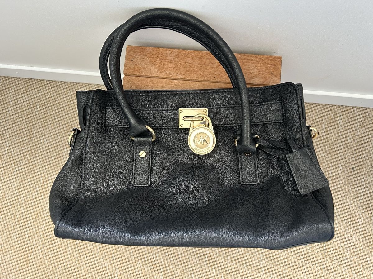 Michael Kors Taschen für Damen: Michael Kors Ledertasche – Gebraucht aus Wohlen b. Bern von Honeypie