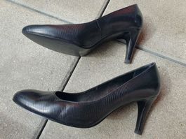 Magnifiques escarpins Minelli. Taille 39
