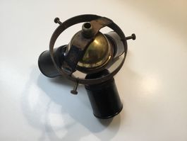Antike Lampe aus Bakelit und Messing