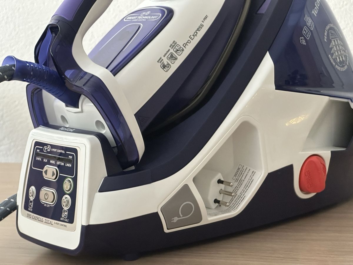 Tefal Bügeleisen: Tefal Pro Express X-pert plus – Neu (gemäss Beschreibung) aus Winterthur von Jeremie_B 2