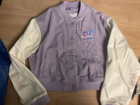 Bershka Jeans Jacke, Flieder-Weiss, Gr. XS, neuwertig! Top!
