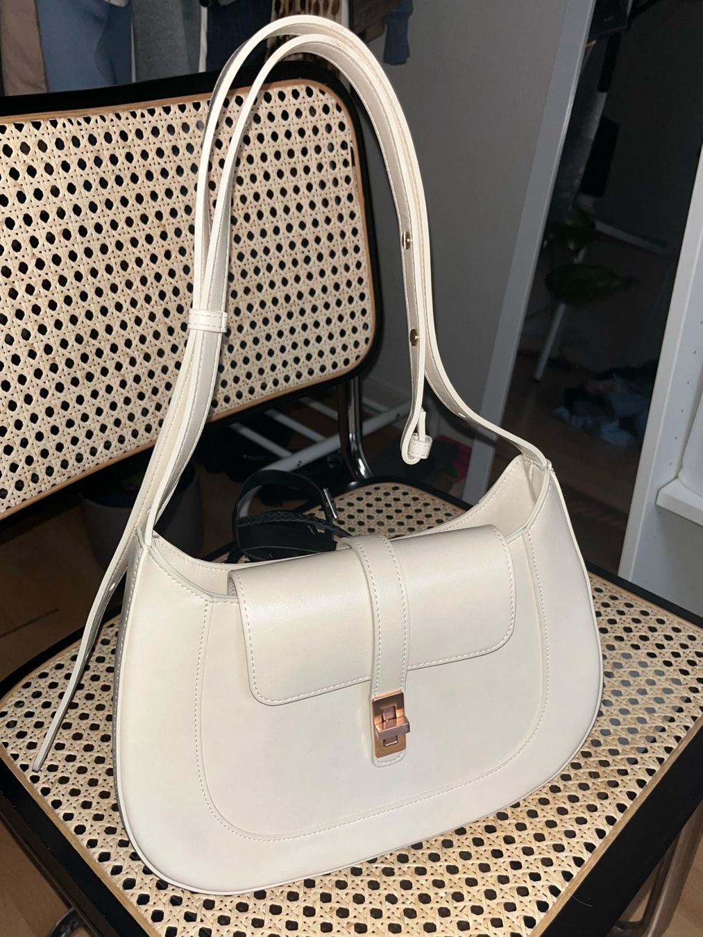 Taschen für Damen: Beige Shoulder Bag – Neu (gemäss Beschreibung) aus Basel von das_7wzs 2
